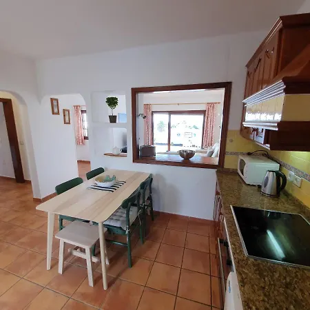 ヴィラ 2 Bedroom 'the Bungalow' With Private Heated Pool.