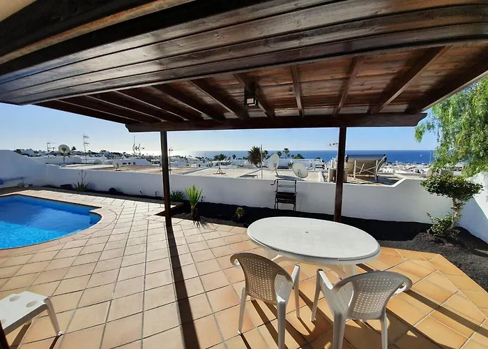 2 Bedroom 'the Bungalow' With Private Heated Pool. Willa *