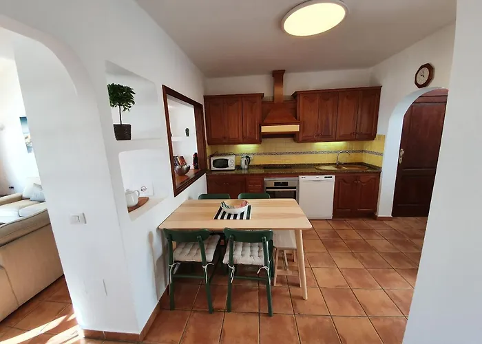 Villa 2 Bedroom 'the Bungalow' With Private Heated Pool. *